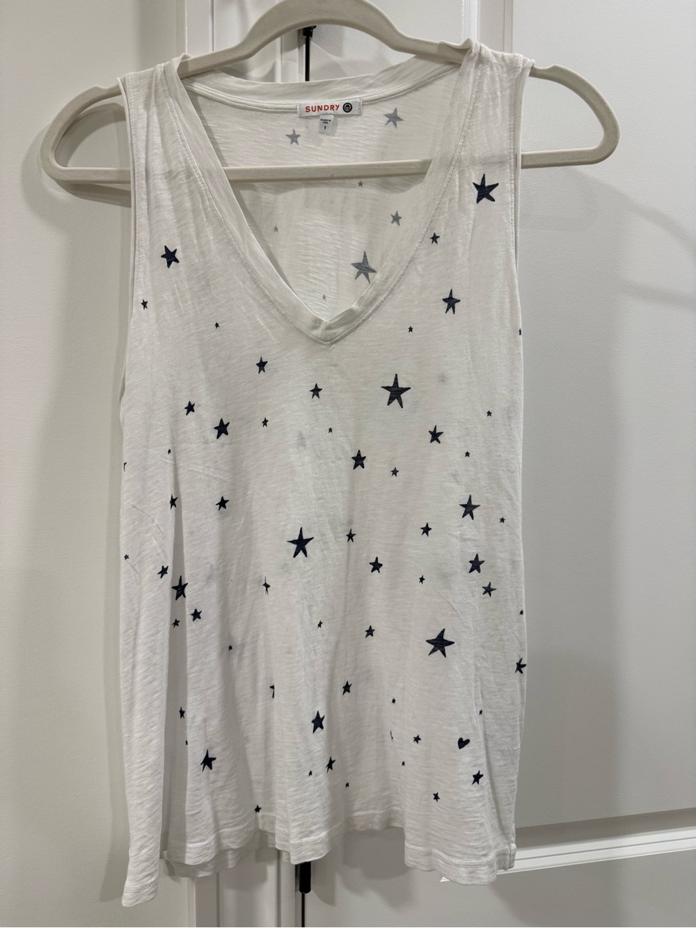 Sundry White V-Neck Star Print Tank Top Size 1-Small